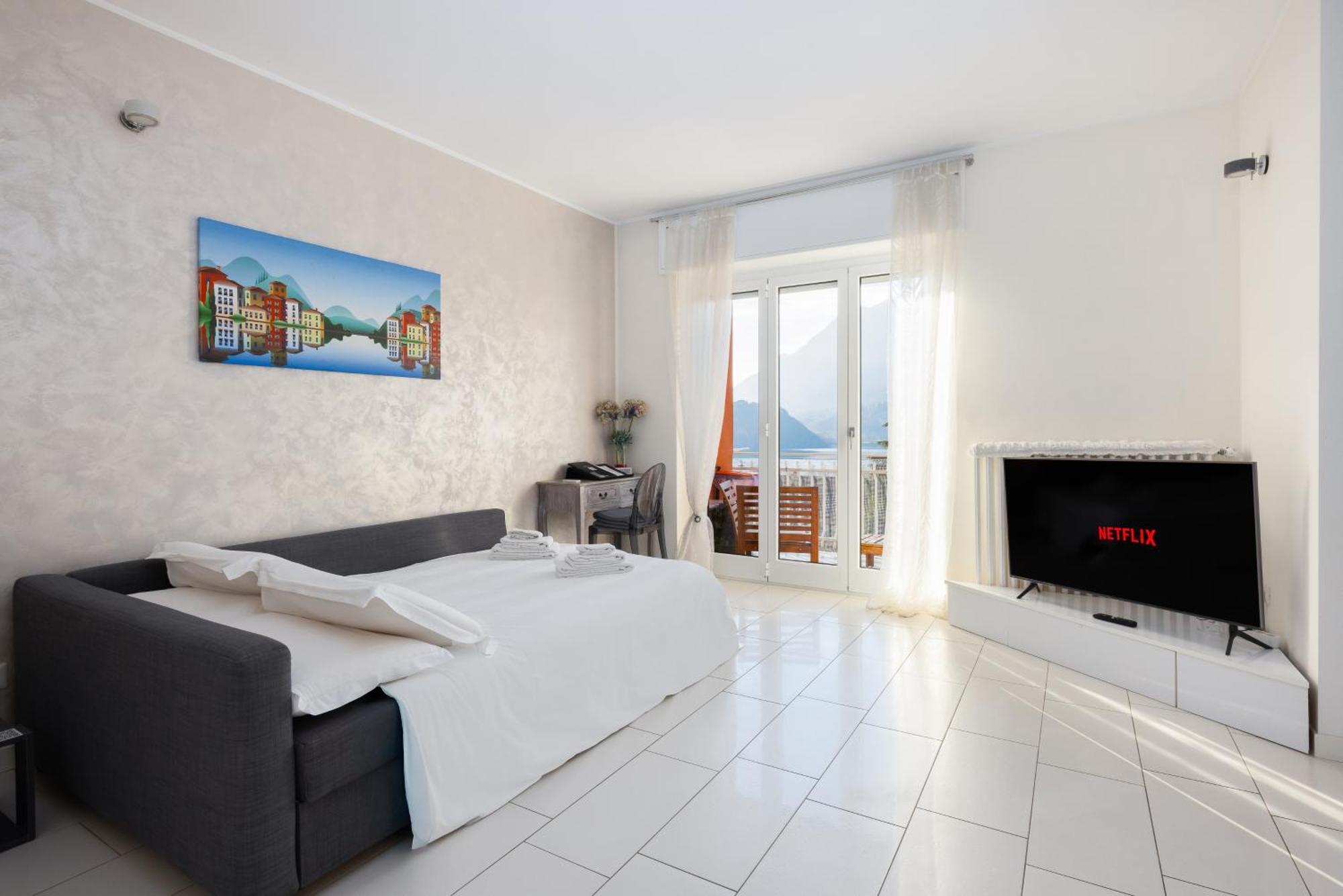 Terrazza Sul Lago - Open Space E Netflix Lecco Zewnętrze zdjęcie